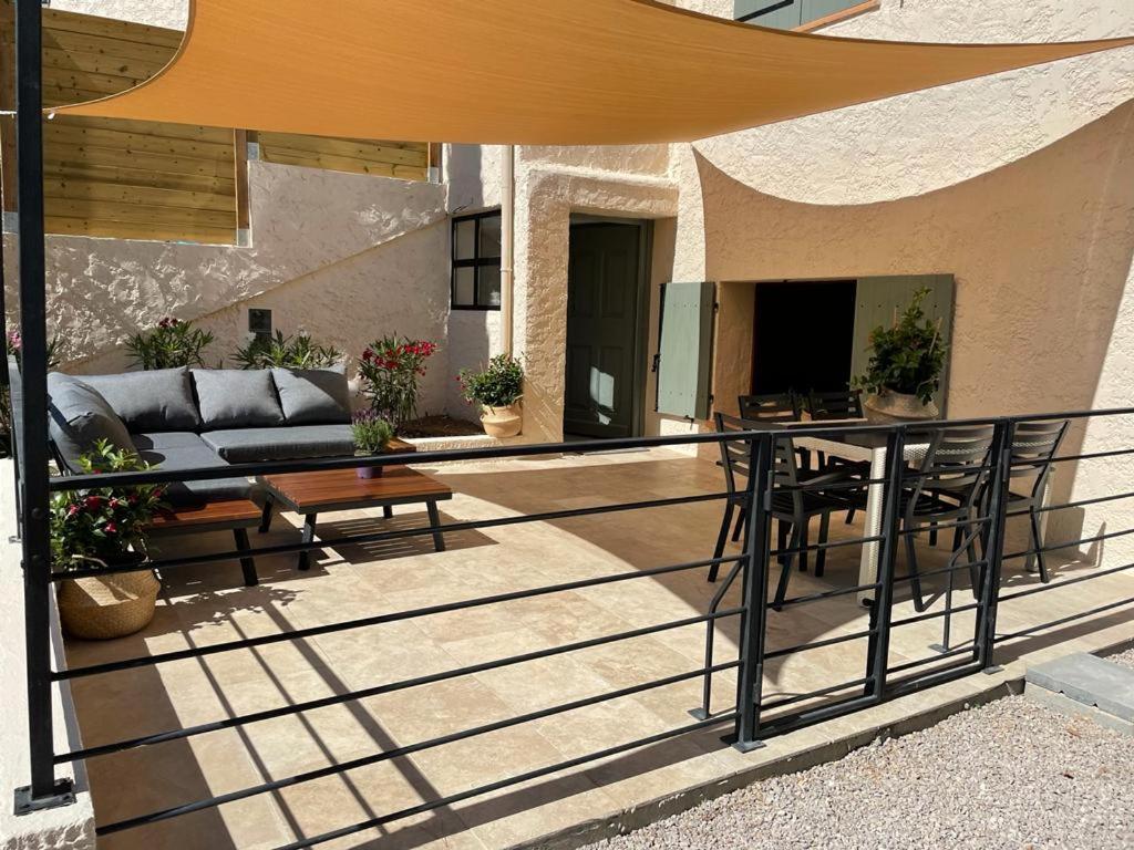 Апартаменти La Ribasse En Provence Венель Екстер'єр фото